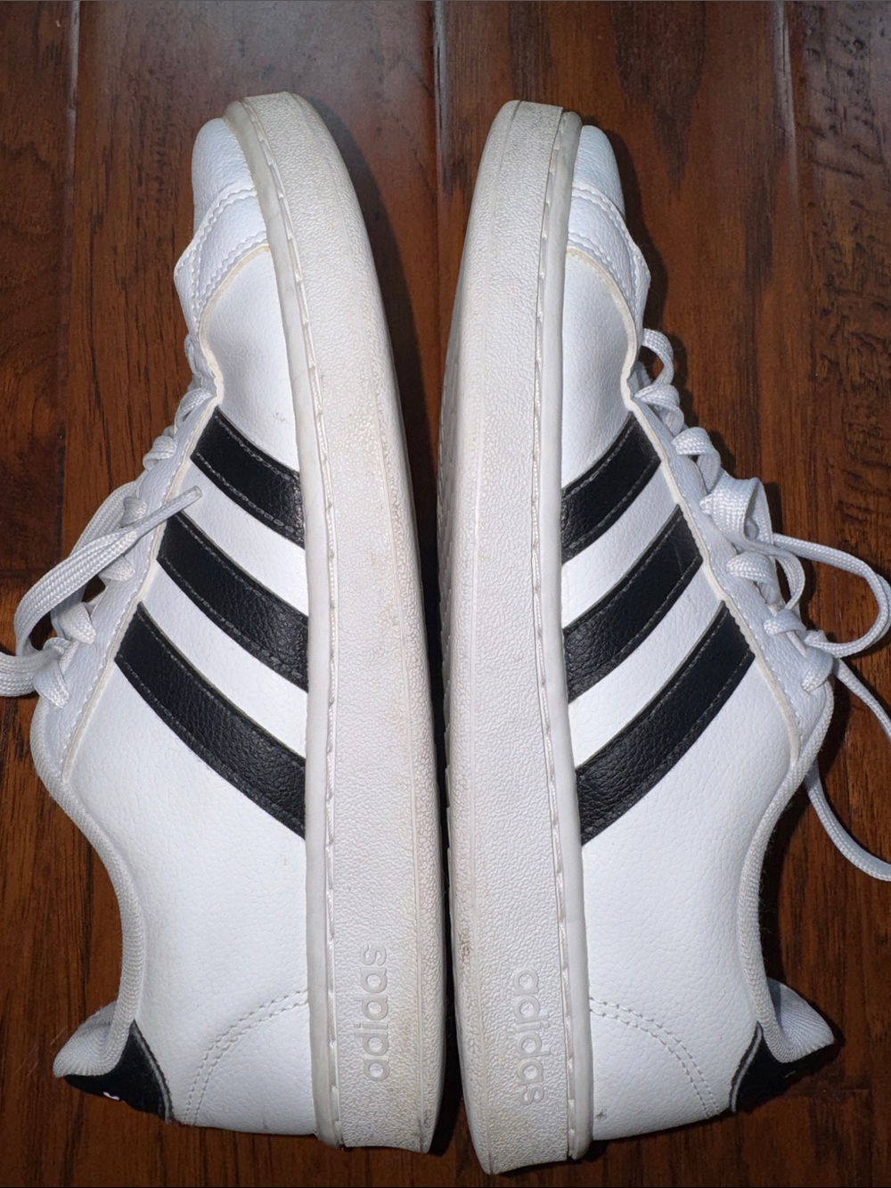 adidas Women’s White Sneakers with Black Three-Stripes Size 9 - Picture 9 of 10